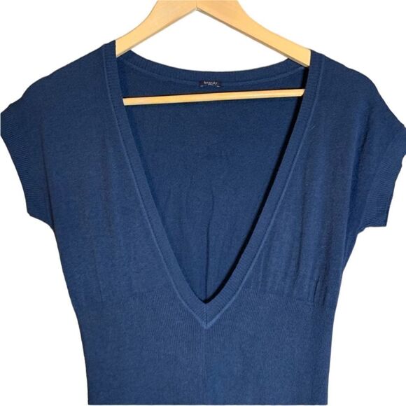Brandy deep v navy sweater dress‎ - Picture 2 of 9